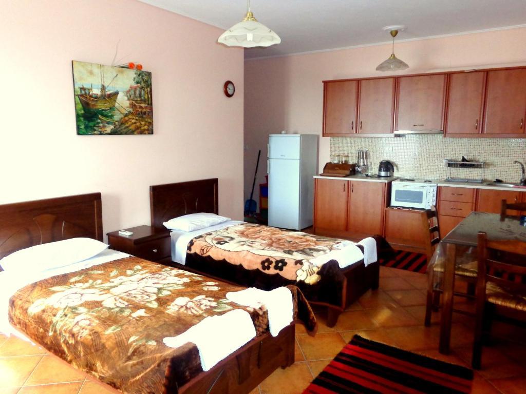 Makronas Apartments Karystos  Esterno foto